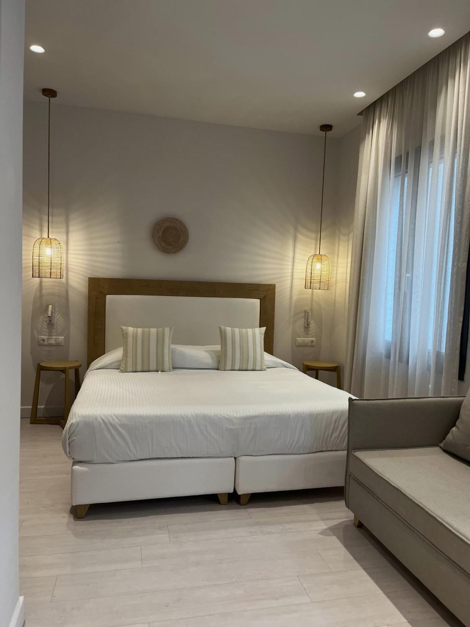Maritime Suites Херсонисос Екстериор снимка