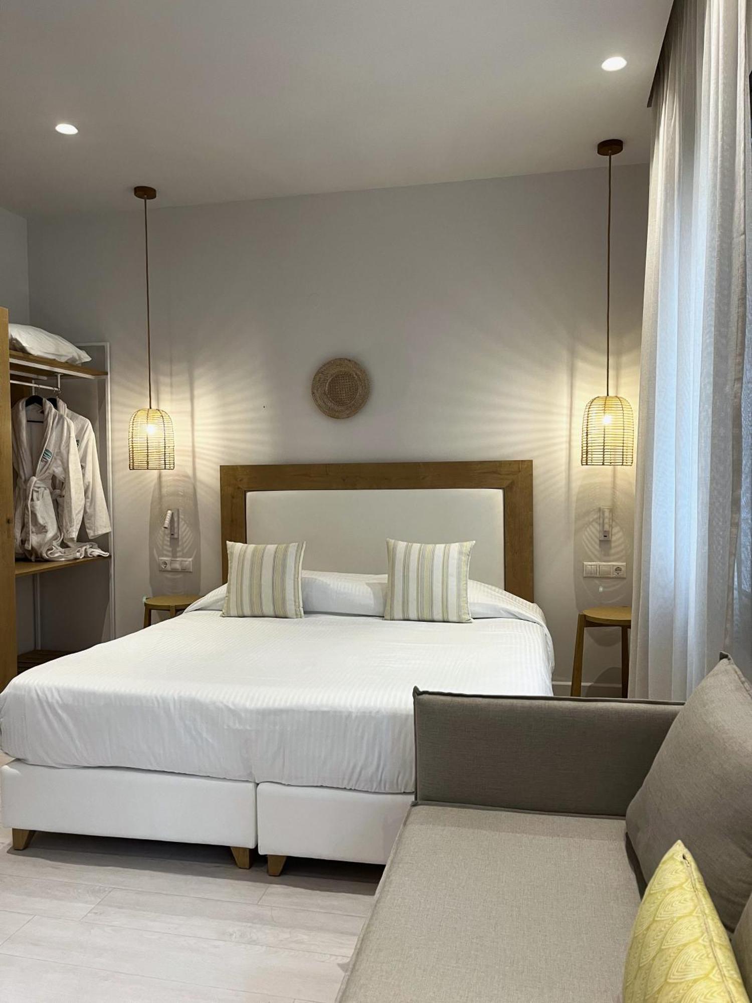 Maritime Suites Херсонисос Екстериор снимка