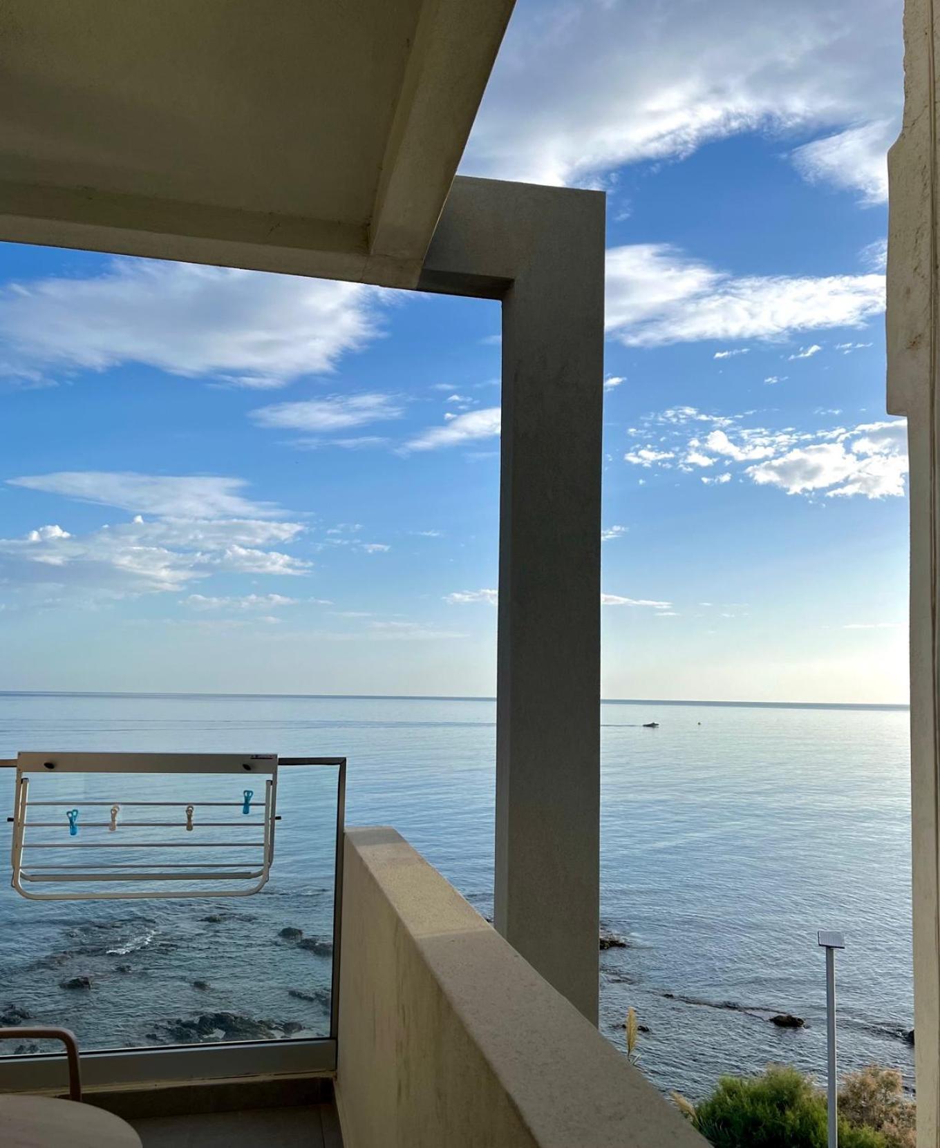 Maritime Suites Херсонисос Екстериор снимка