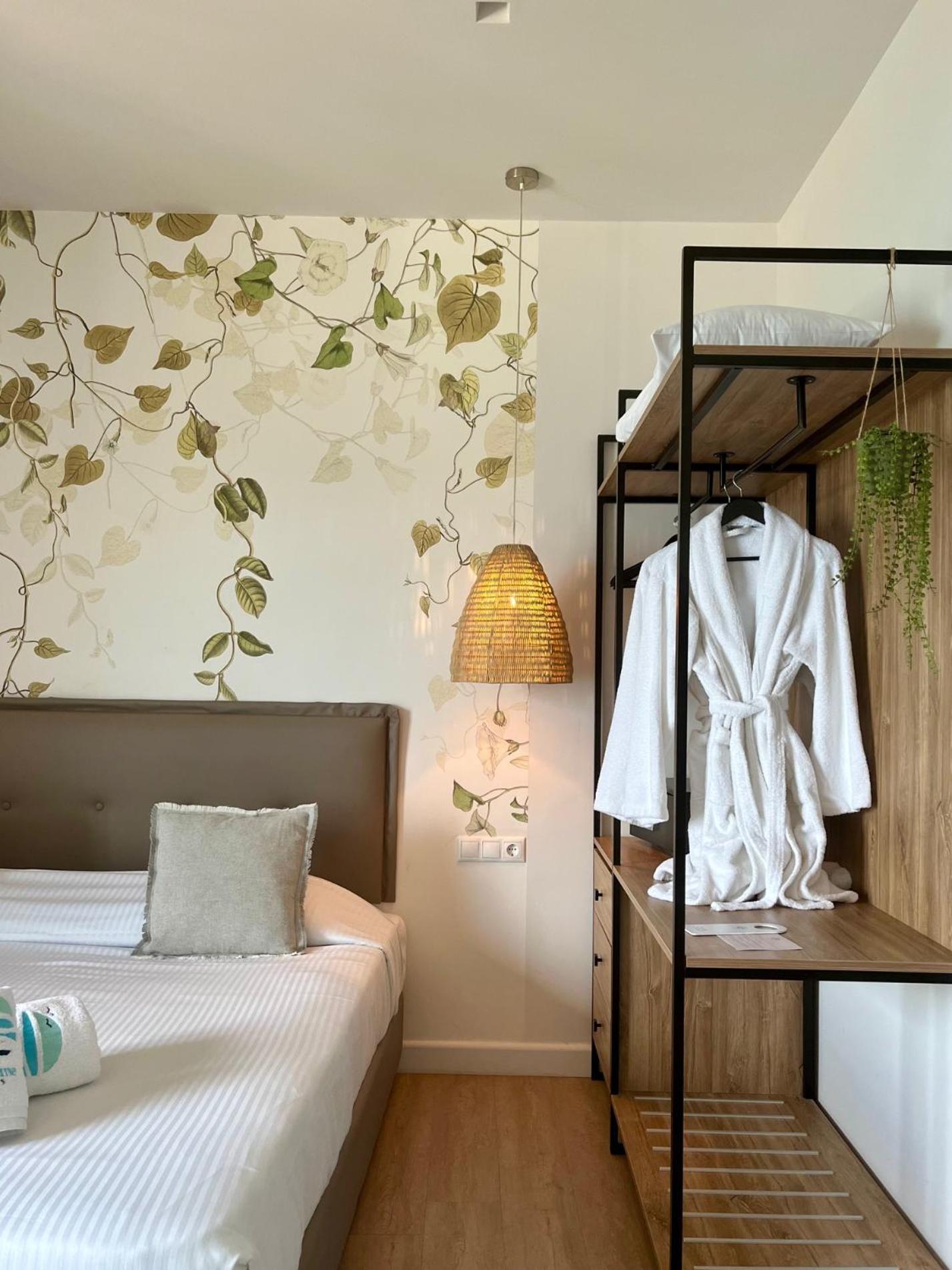 Maritime Suites Херсонисос Екстериор снимка