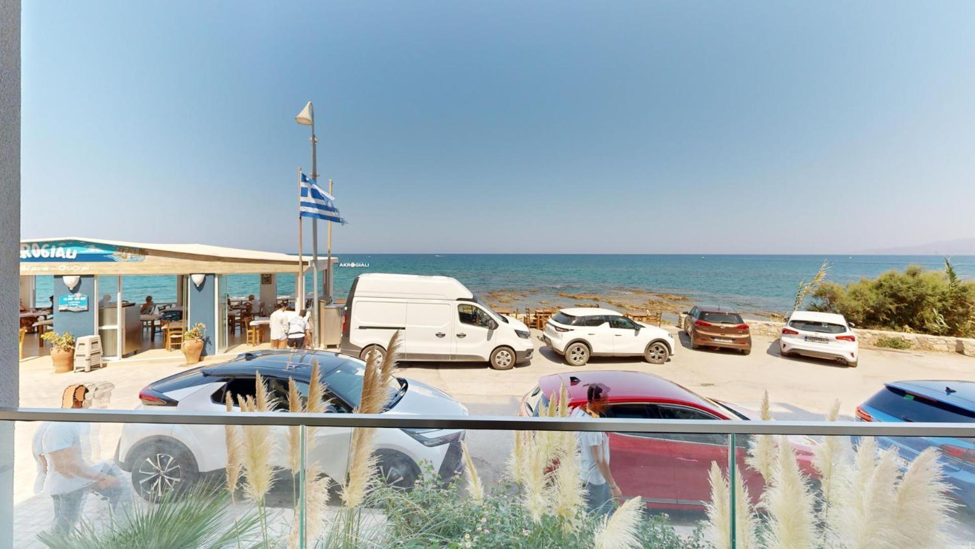 Maritime Suites Херсонисос Екстериор снимка