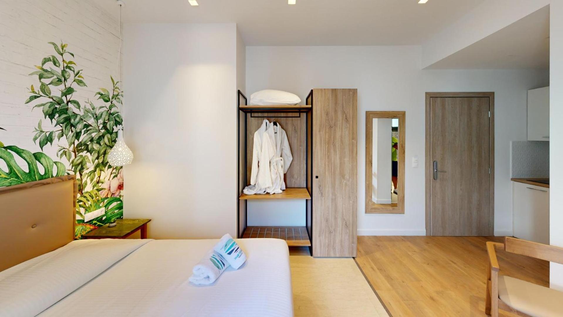 Maritime Suites Херсонисос Екстериор снимка
